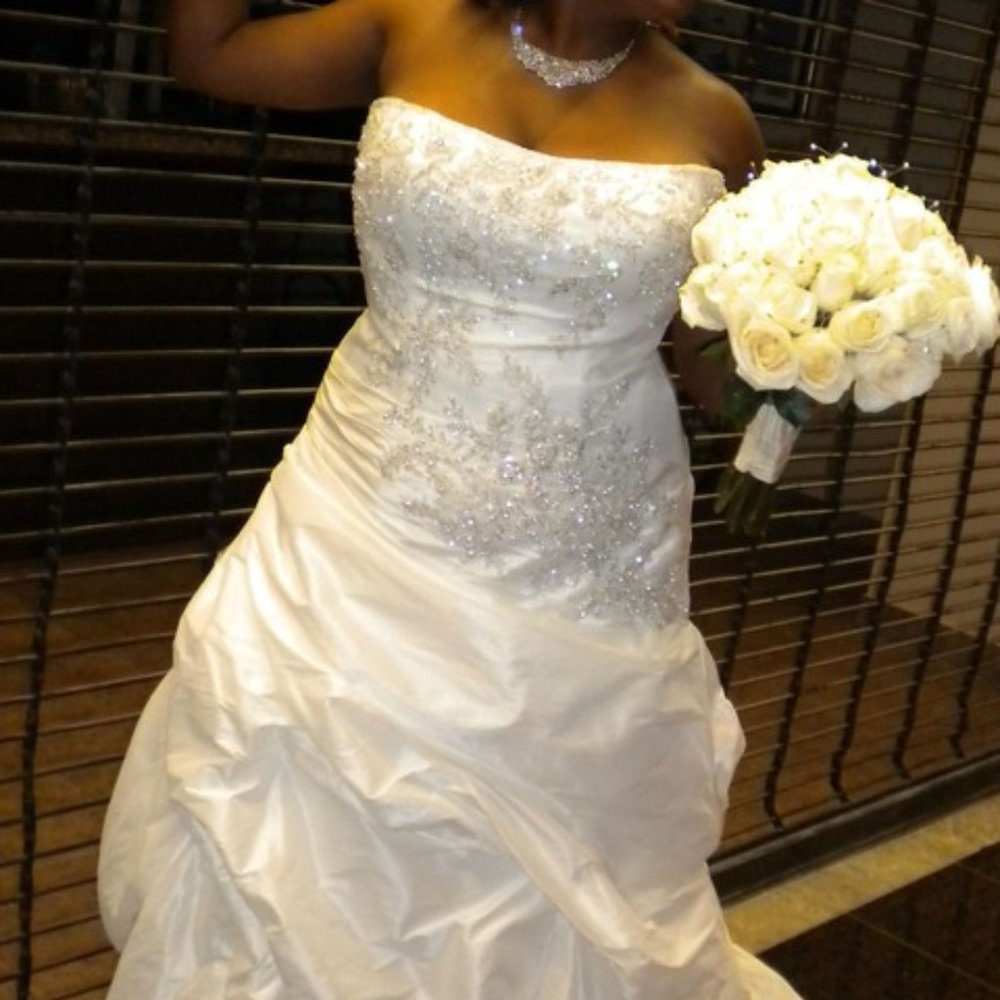 Casablanca Bridal Gown